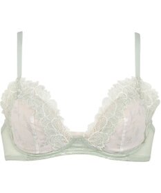 Wing 【マッチミーブラ】　ノンワイヤー　ブラがわたしに合わせてくれる　しめつけない快適な着用感　ウイング／ワコール　KB2070