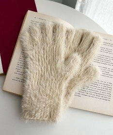 WEGO 指出し穴付きシャギーグローブ