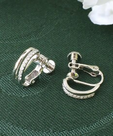 Tiaclasse ツーラインイヤリング