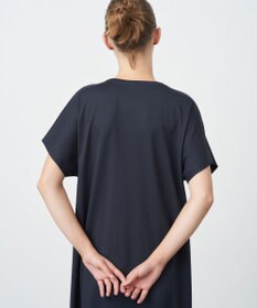 ATON SUVIN 60/2 | キャップスリーブドレス