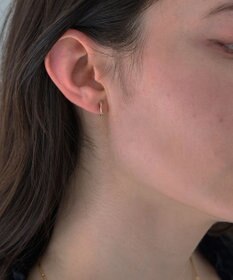 Phoebe 【金属アレルギー対応/痛くないシリーズ】ツイストバービジューライトフィットイヤリング　シャンパンゴールド