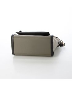 LA BAGAGERIE リサイクルレザー　フラップショルダー