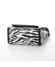 LA BAGAGERIE リサイクルレザー　フラップショルダー