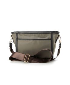 LA BAGAGERIE リサイクルレザー　フラップショルダー