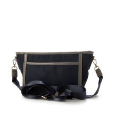 LA BAGAGERIE リサイクルレザー　フラップショルダー