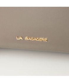 LA BAGAGERIE リサイクルレザー　フラップショルダー