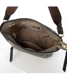 LA BAGAGERIE リサイクルレザー　フラップショルダー