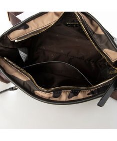 LA BAGAGERIE リサイクルレザー　フラップショルダー