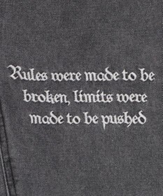 WEGO 刺繍ロゴバレルレッグパンツ