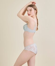 une nana cool バックスタイルまでかわいい Steppe Flower ワイヤーブラ