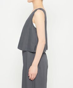 uncrave ドレープツイル Vネックトップス