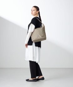 Y'SACCS ツイルナイロン　カーブショルダー　Mサイズ