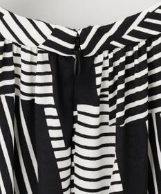 ICB 【WEB限定カラーあり】 Back Satin Amunzen ノースリーブブラウス