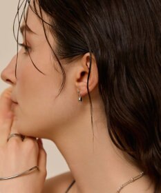 Phoebe 〈金属アレルギー対応〉スイングドロップピアス　シルバー/ニッケルフリー