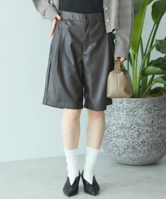 AMERICAN HOLIC フェイクレザーハーフパンツ
