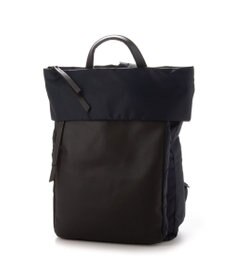 Y'SACCS リサイクルナイロン×カウレザー ラップリュック