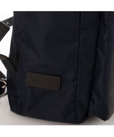 Y'SACCS リサイクルナイロン×カウレザー ラップリュック