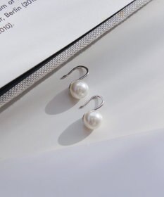 Tiaclasse 【金属アレルギー対応】フック型パールピアス