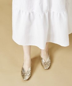 Dominic3 レーザーカット Vカットパンプス