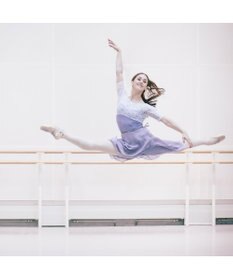 Chacott ◎【Nela ライン】ハーフスリーブレオタード