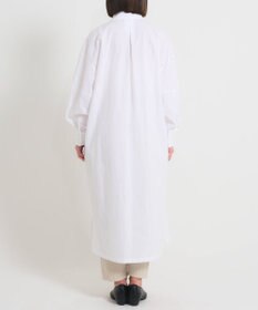 muuc 〈多彩な着方が叶う〉〈衿立て＆衿折り〉〈遠州織物の工場で織られた上質なコットン生地〉リボン紐付き多様衿 シャツワンピース