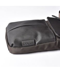 Y'SACCS ナイロン×牛革コンビシリーズ　縦型ポシェット