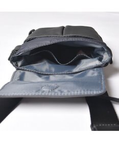 Y'SACCS ナイロン×牛革コンビシリーズ　縦型ポシェット