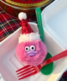 WEGO メリクリサンタモンスターぬいぐるみキーホルダー