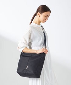 Y'SACCS ツイルナイロン　カーブショルダー　Mサイズ