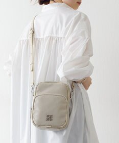 russet コーデュラナイロンスクエアショルダーバッグ(CE-1751)