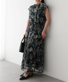 YECCA VECCA 【追加生産】フラワー柄シアープリーツワンピース