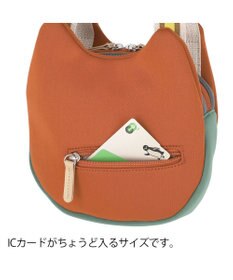 tsumori chisato CARRY ネコかおウレタン ミニバッグ ハンドバッグ 猫モチーフ
