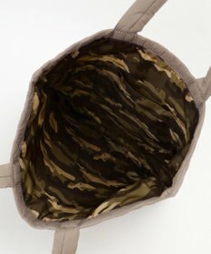 LA BAGAGERIE 【LA BAGAGERIE×HELLO KITTY】リボンチャーム付き　キルティングトート