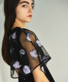 GRACE CONTINENTAL 刺繍ケープニットトップ