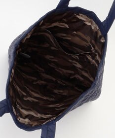 LA BAGAGERIE 【LA BAGAGERIE×HELLO KITTY】リボンチャーム付き　キルティングトート