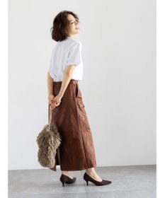 Te chichi クラックレザーライクナロースカート