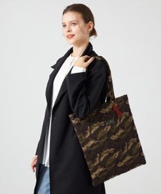 LA BAGAGERIE 【LA BAGAGERIE×HELLO KITTY】リボンチャーム付き　キルティングトート