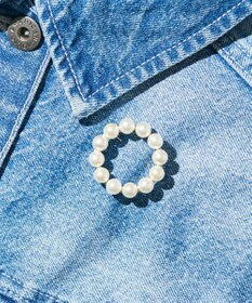 AMERICAN HOLIC パールモチーフブローチ