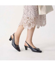 Riz raffinee <Riz raffinee>バックルモチーフバックベルトパンプス