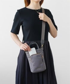 TOCCA COLLIS NYLON MULTIBAG マルチバッグ