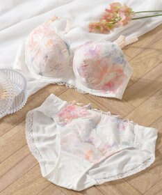 Wing 【スキマフィットブラ】　バストとカップのすきまにフィット　自然にボリュームメイク　ウイング／ワコール　KB2363