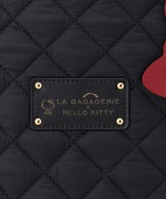 LA BAGAGERIE 【LA BAGAGERIE×HELLO KITTY】リボンチャーム付き　キルティングトート