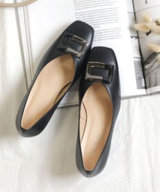 Pointer 日本製 バックルモチーフスクエアトゥパンプス