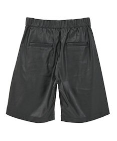 AMERICAN HOLIC フェイクレザーハーフパンツ