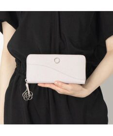CLATHAS カーラ ラウンド長財布