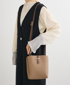 Green Parks ａｎｄｍｉｋｋａ．三層ミニショルダーバック