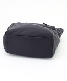 LA BAGAGERIE チャーム付き　ナイロンスクエアリュック