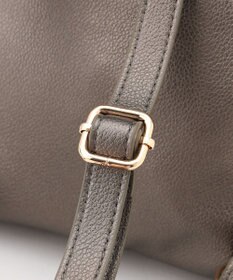 LA BAGAGERIE フロント金具デイリーリュック