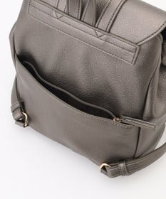 LA BAGAGERIE フロント金具デイリーリュック