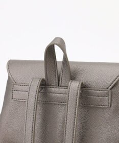 LA BAGAGERIE フロント金具デイリーリュック